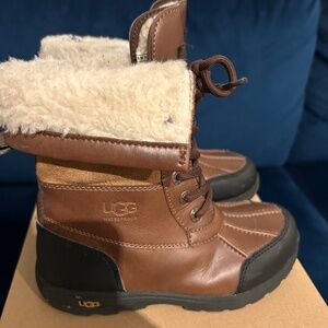 UGG-Butte II Boot - Little Kid 13